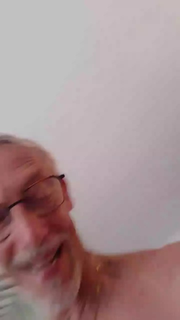 Offline ghislain59006h3 on Cam4