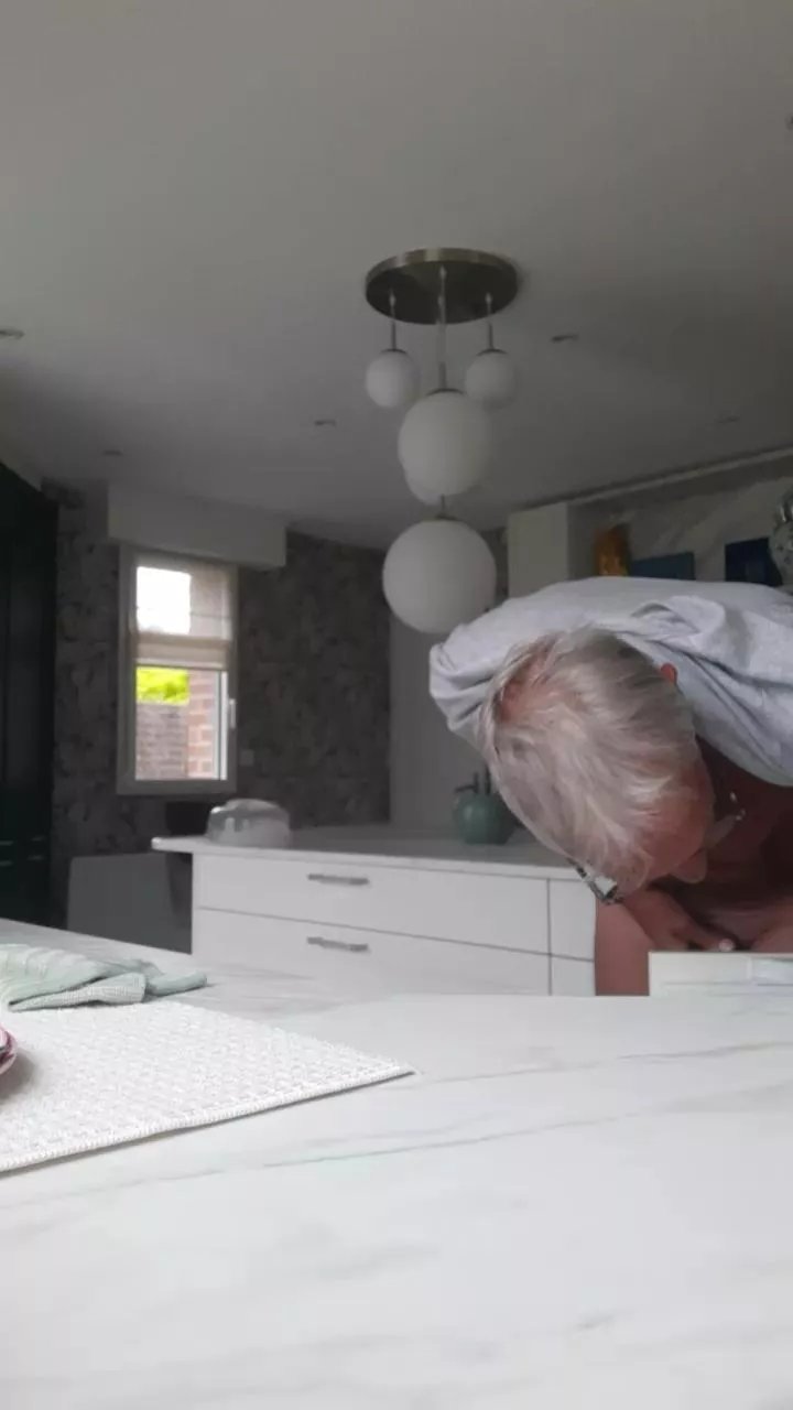 Offline ghislain59006h3 on Cam4