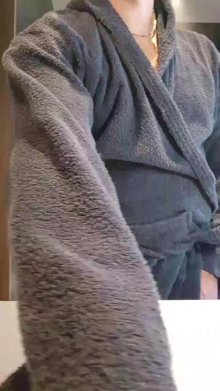 Grey99999 on Cam4 