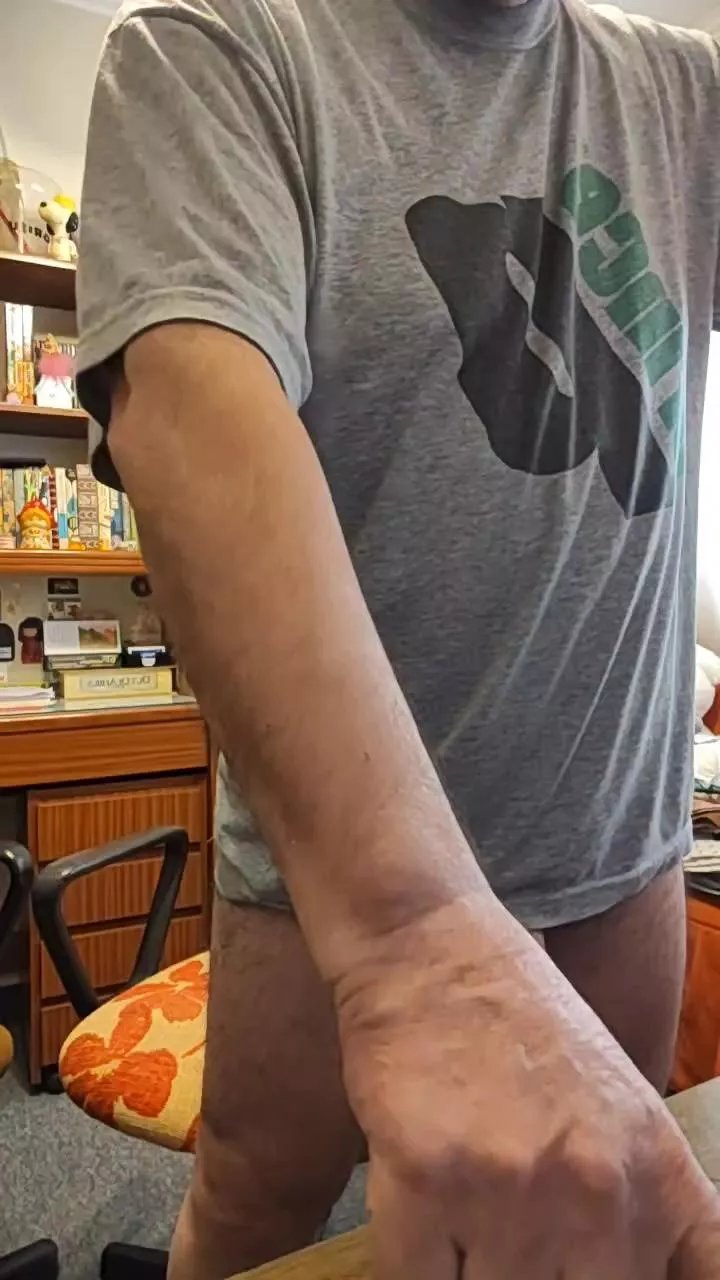 Offline Gunterarg on Cam4