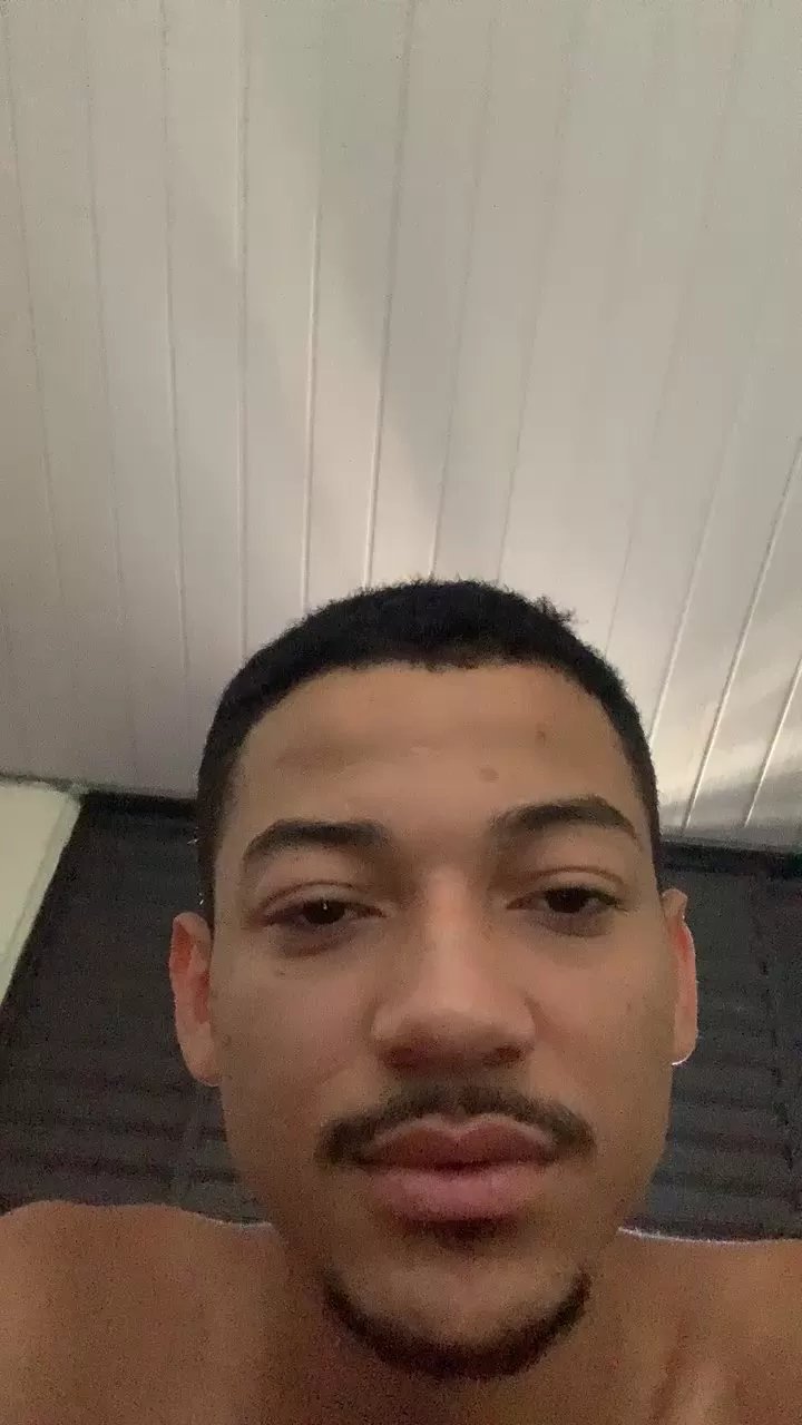 Offline Gustavoalves22 on Cam4