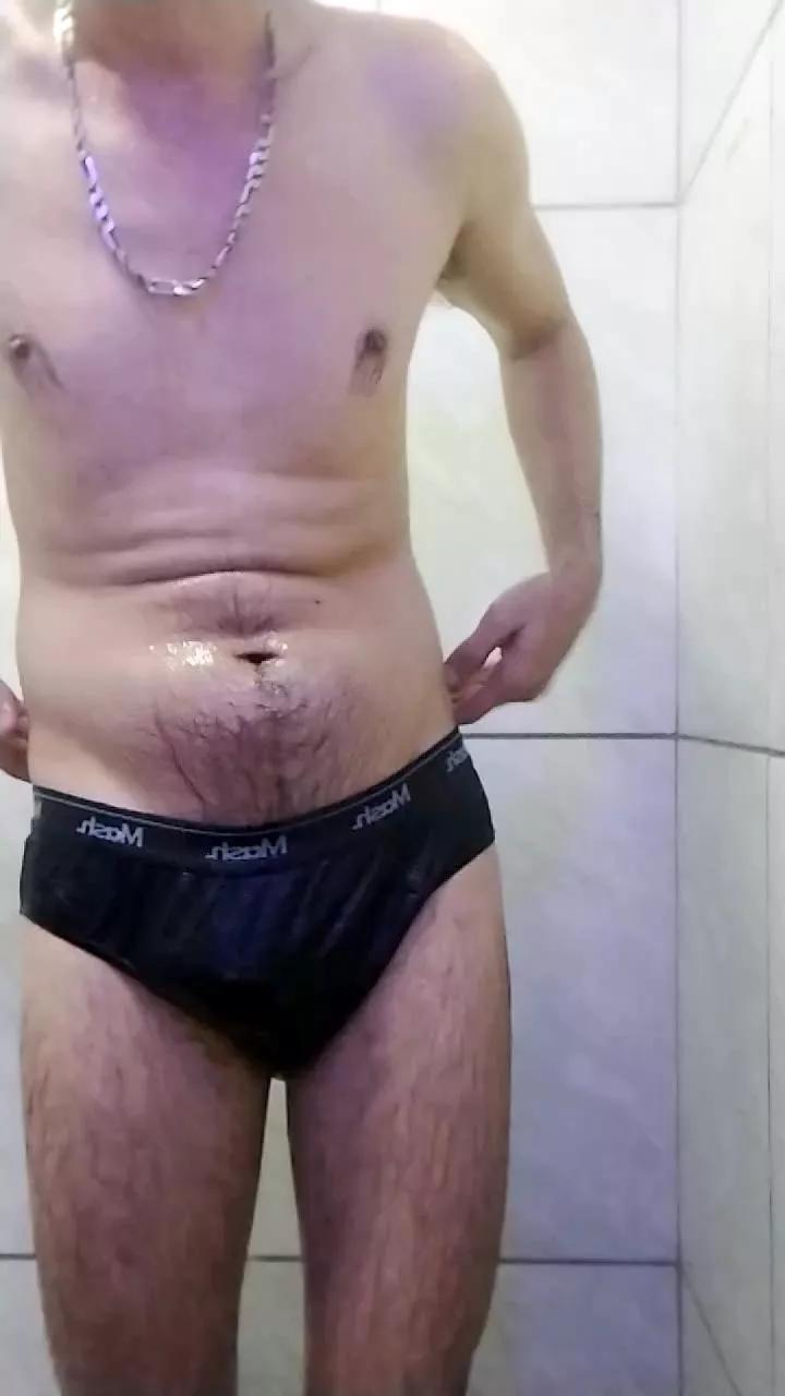 gutolook on Cam4 