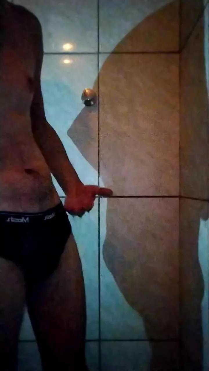gutolook on Cam4 