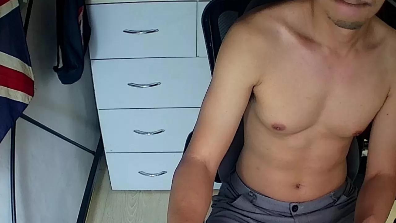 hawky404 on Cam4 