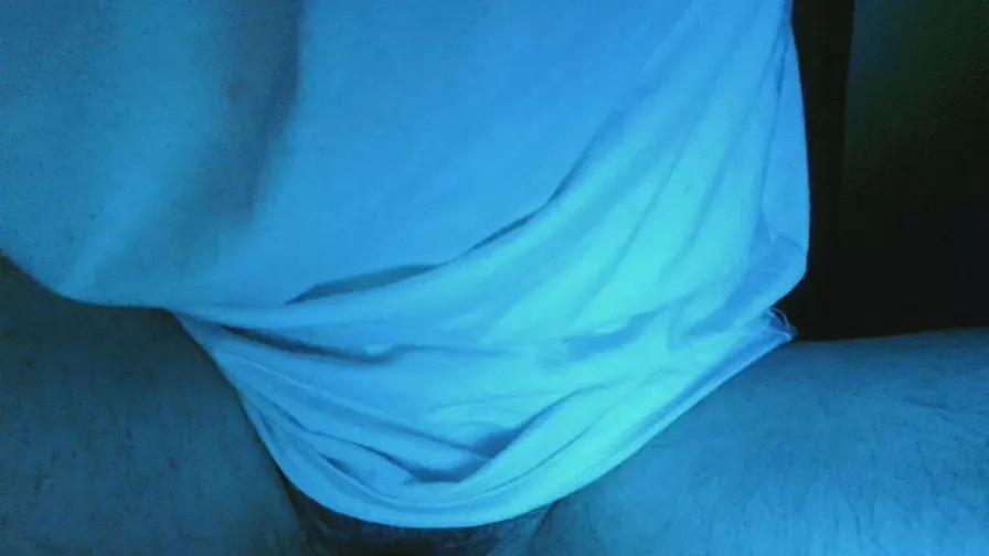 hung94x on Cam4 