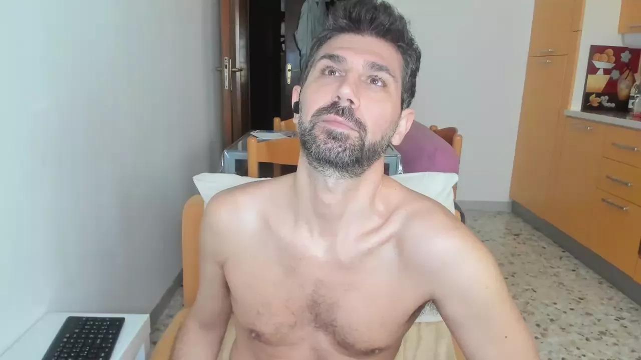 italysexyman on Cam4 