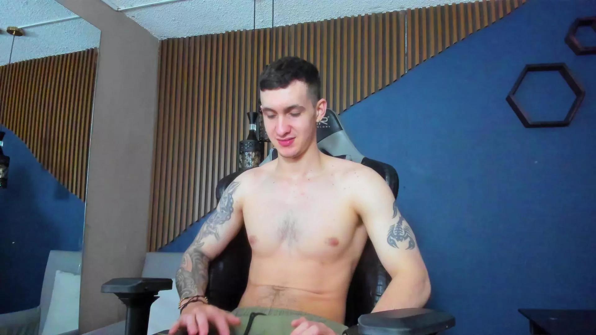 JacksonOlsenn on Cam4 
