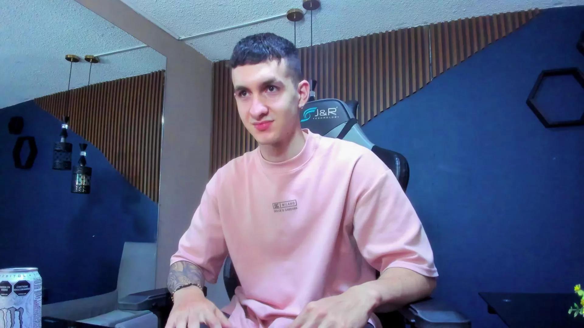 JacksonOlsenn on Cam4 
