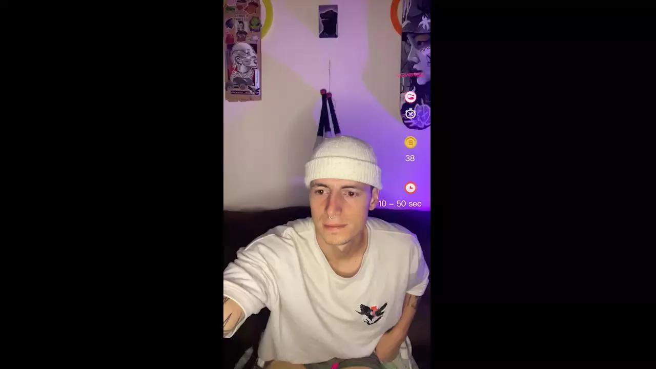 jamesss_ on Cam4 