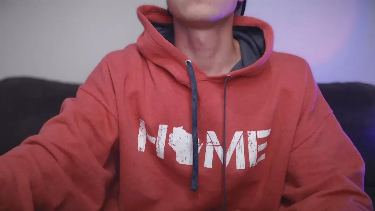 jamesss_ on Cam4 
