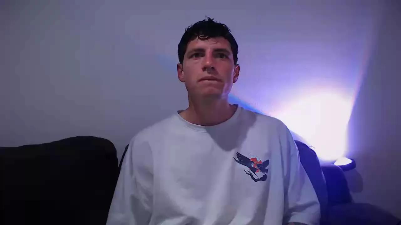 jamesss_ on Cam4 