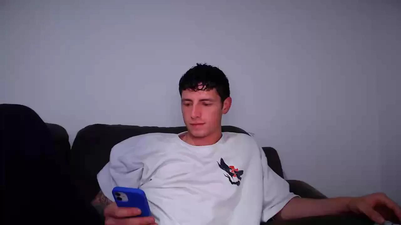 jamesss_ on Cam4 