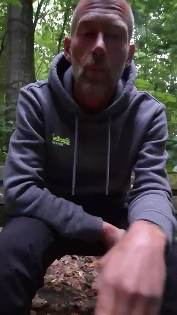 Offline Jan_uncensored on Cam4