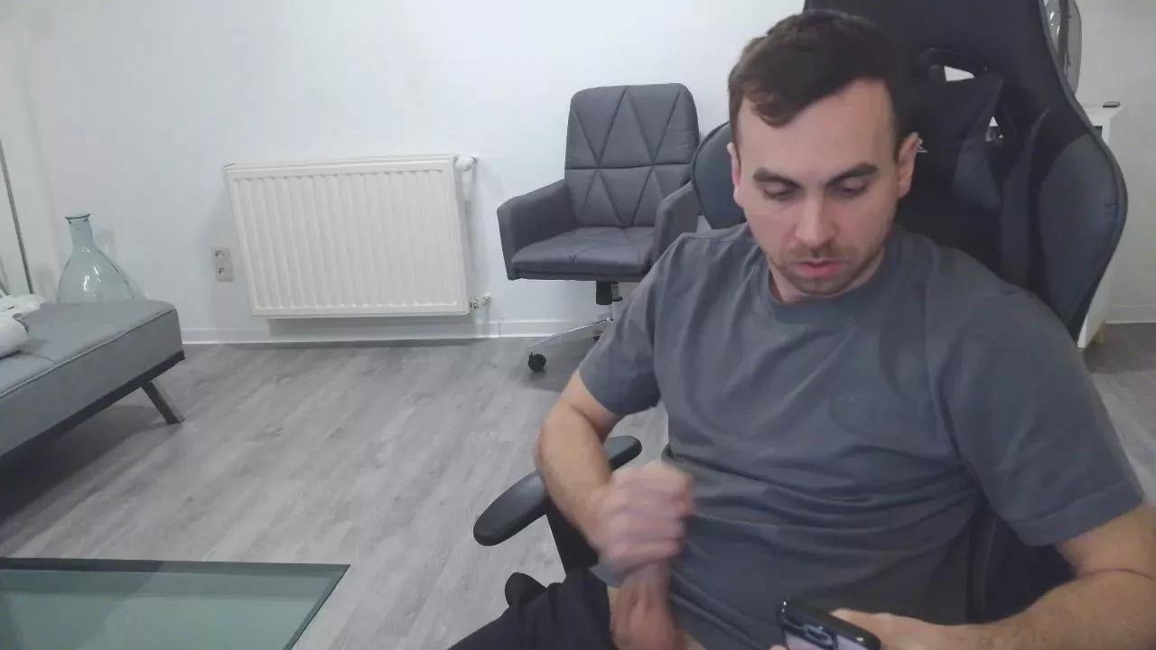 Jeansjunge96 on Cam4 