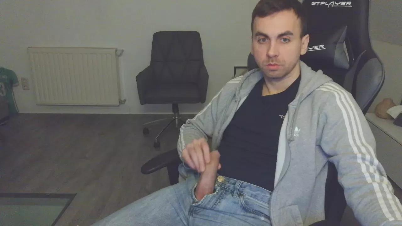 Jeansjunge96 on Cam4 