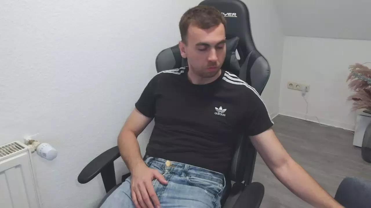 Jeansjunge96 on Cam4 