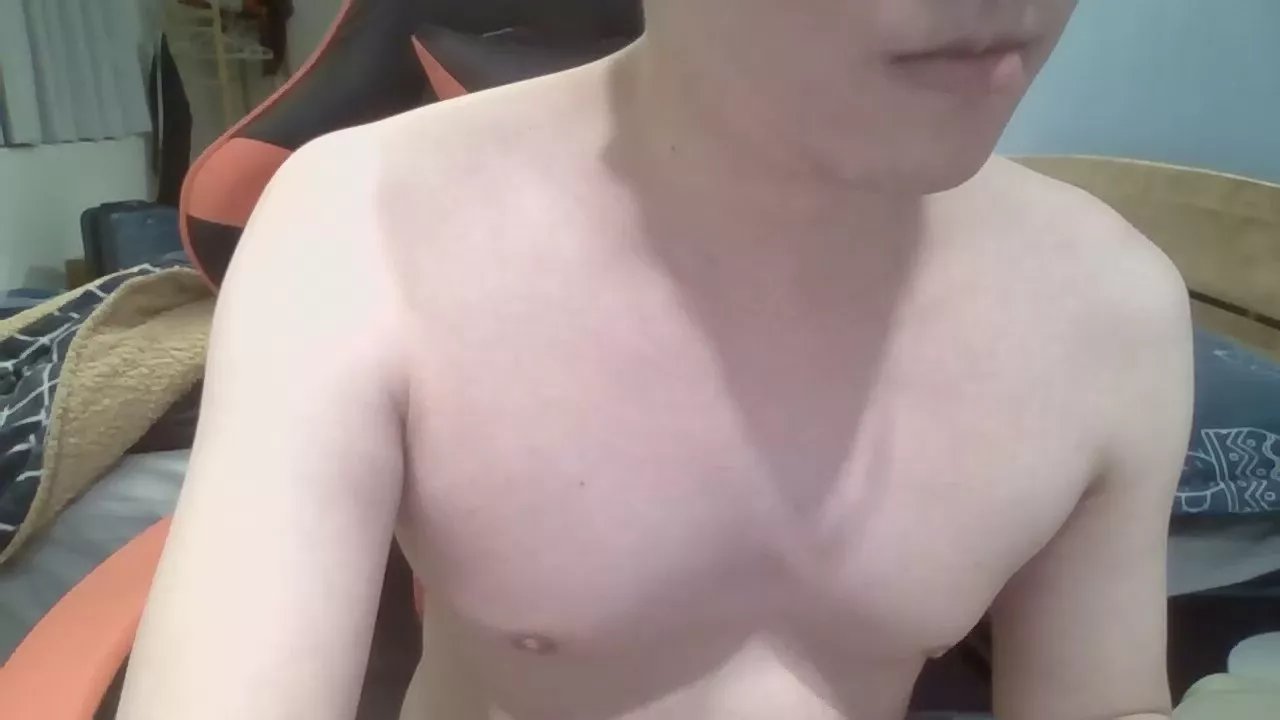 Offline joseph13579 on Cam4