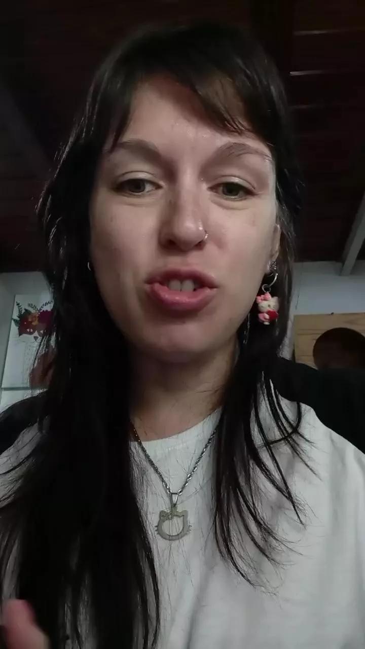 KittyManilla on Cam4 