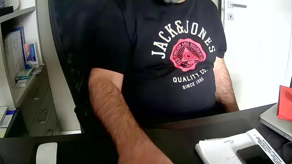 kuros1967 on Cam4 