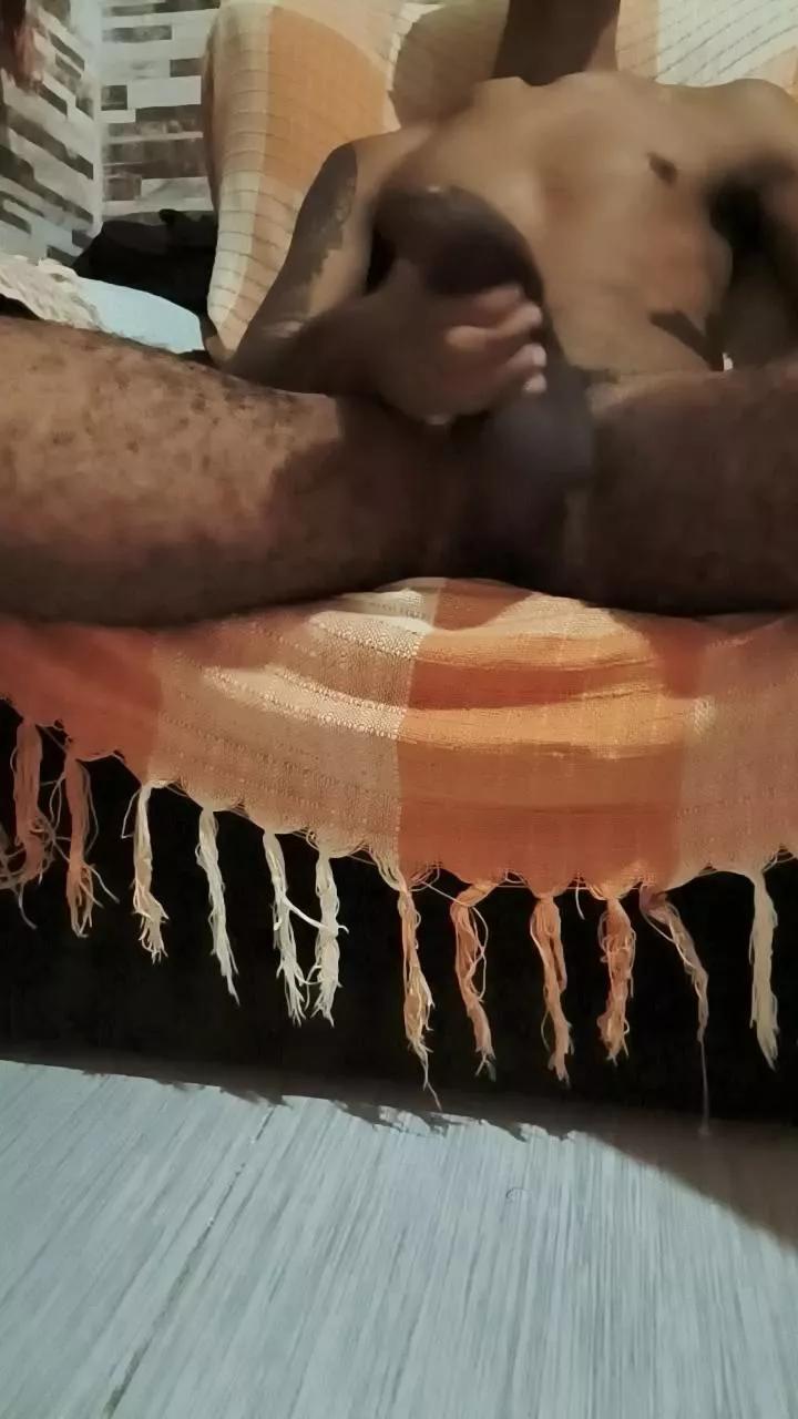 LaTrel021 on Cam4 