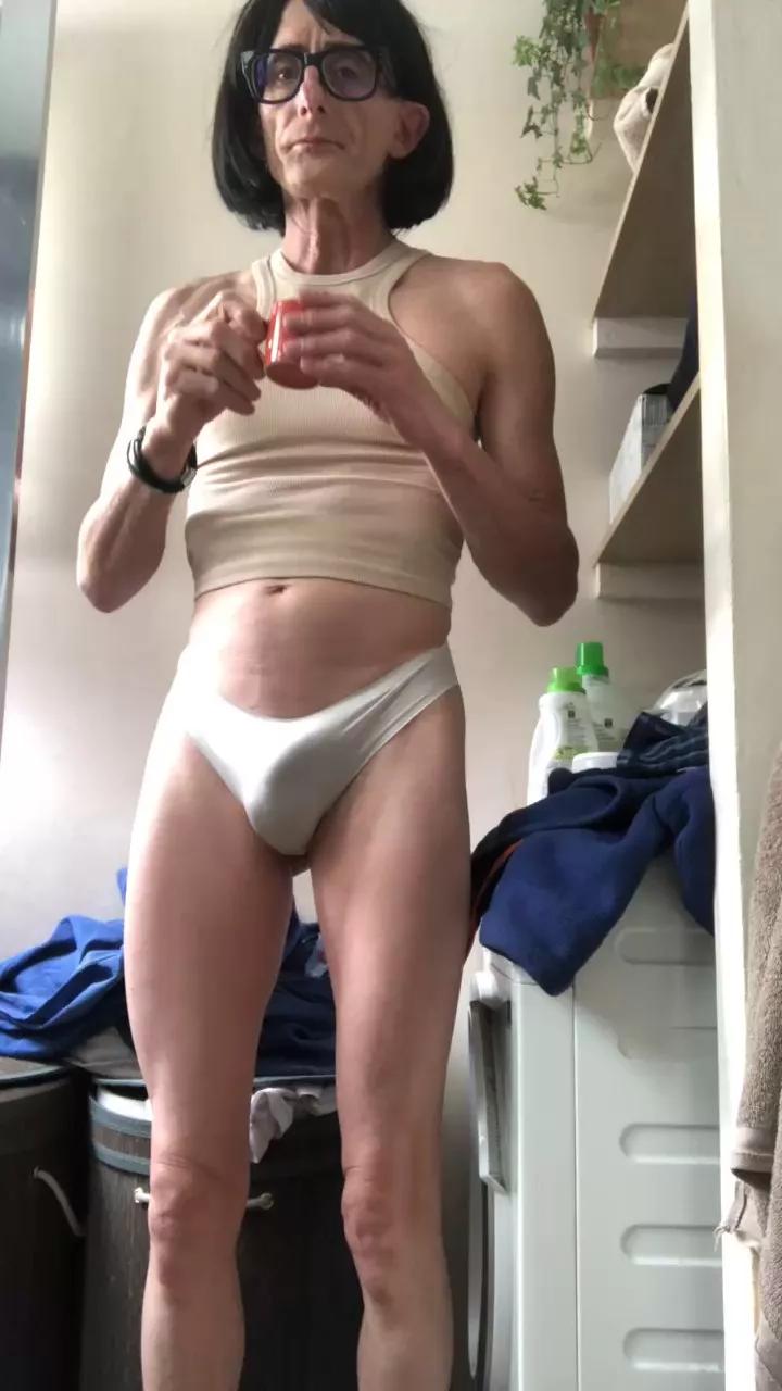 LAURA1717 on Cam4 