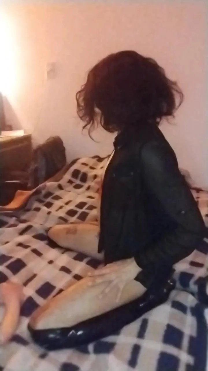 Offline Lecoco33 on Cam4