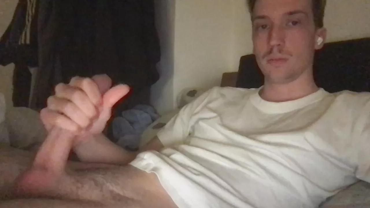 LeonToPlay on Cam4 