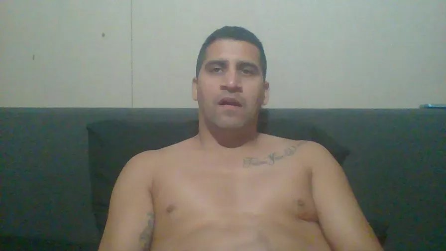 Offline LeoRoom on Cam4