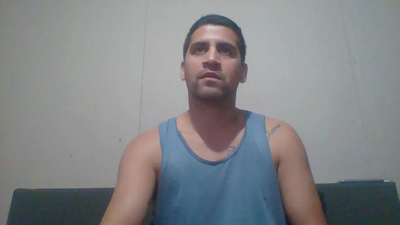 Offline LeoRoom on Cam4