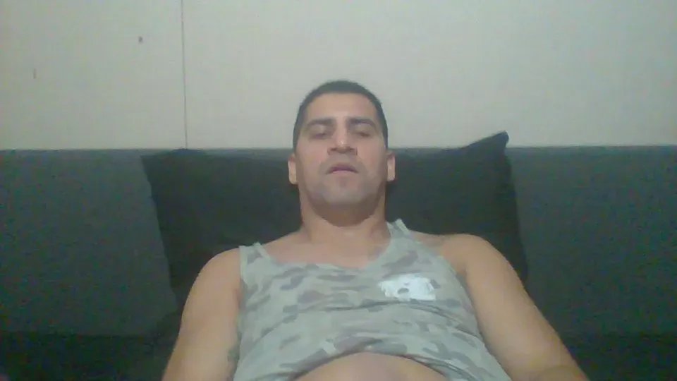 Offline LeoRoom on Cam4