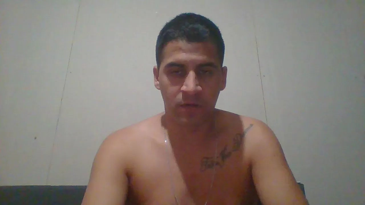 Offline LeoRoom on Cam4