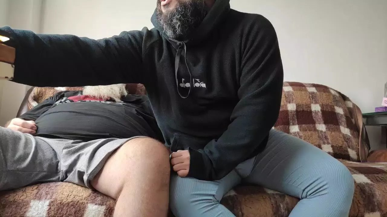 Offline Lito970 on Cam4