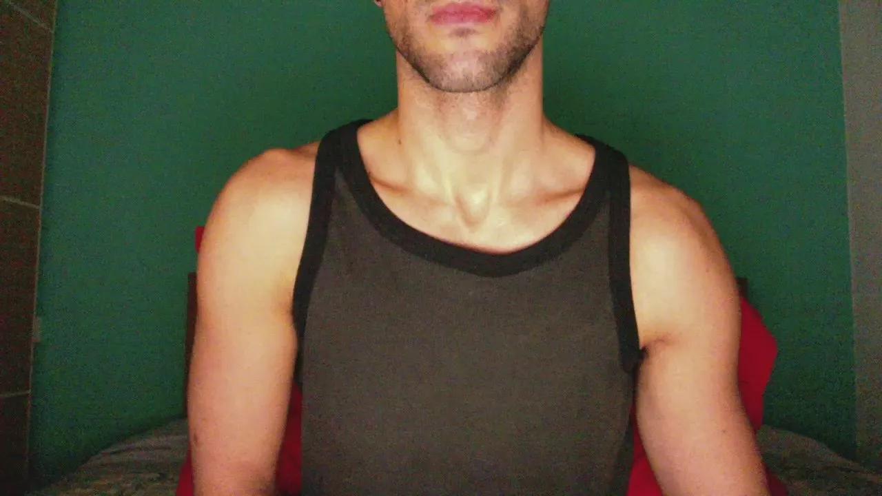 LucaCamIn on Cam4 