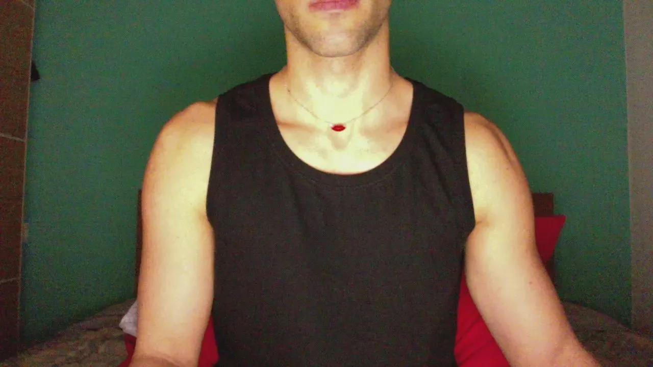 LucaCamIn on Cam4 