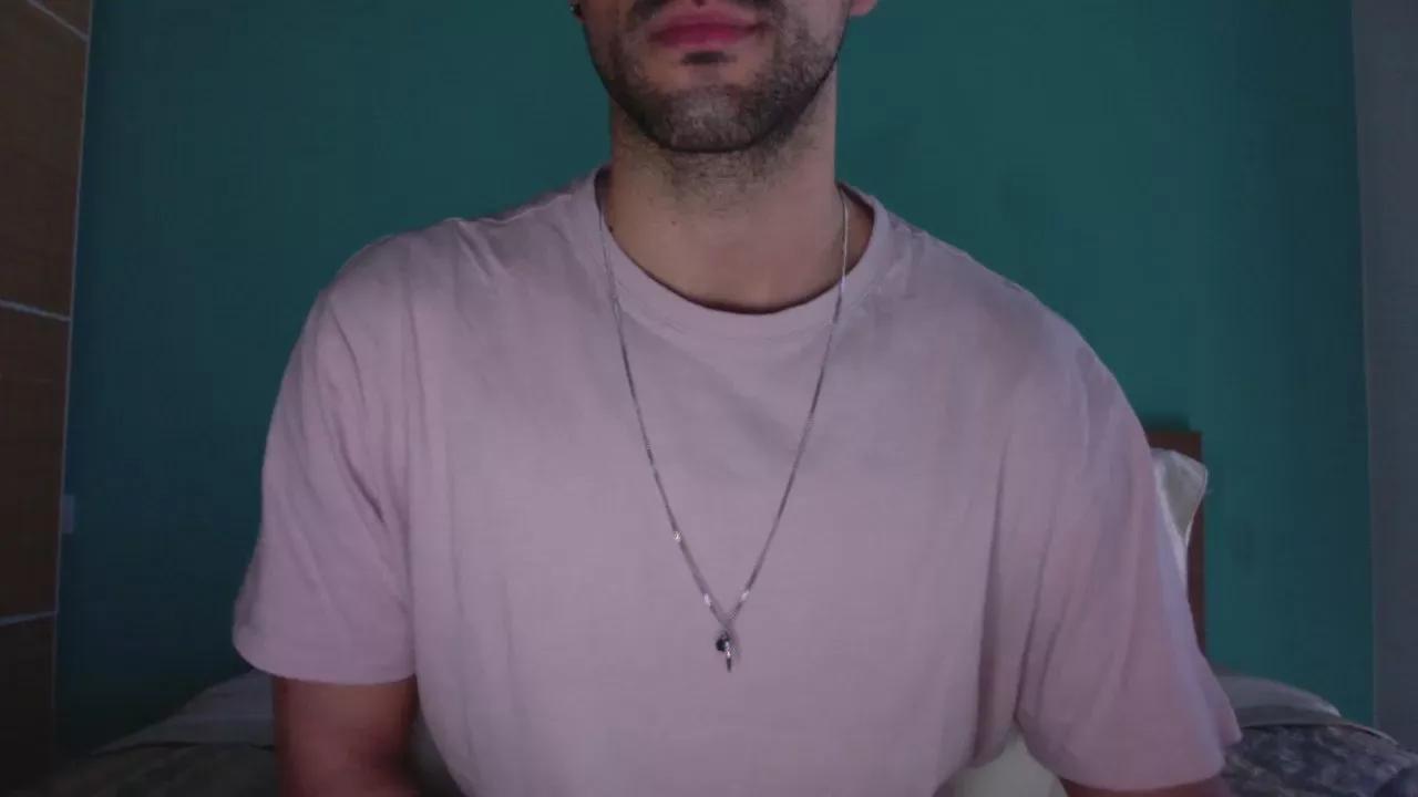 LucaCamIn on Cam4 