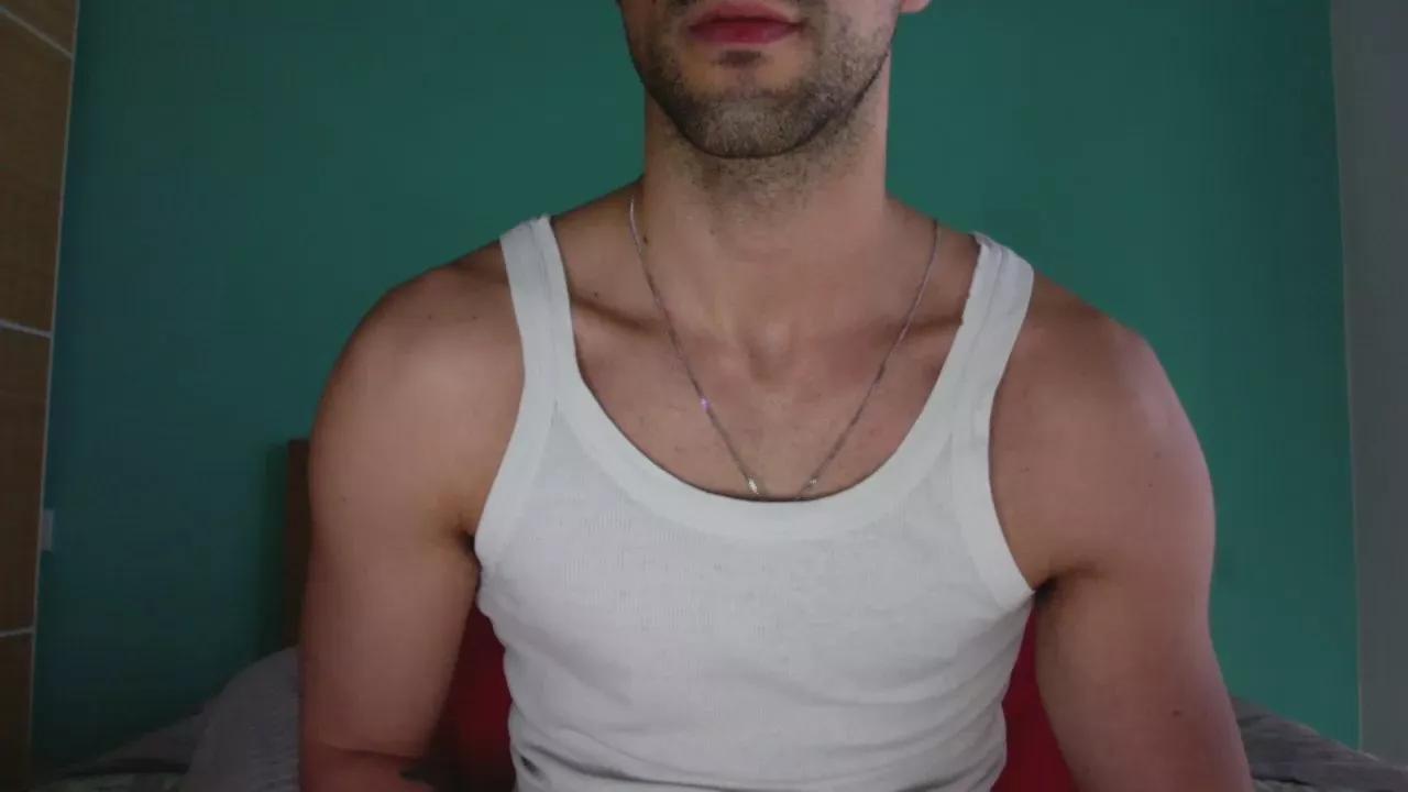 LucaCamIn on Cam4 