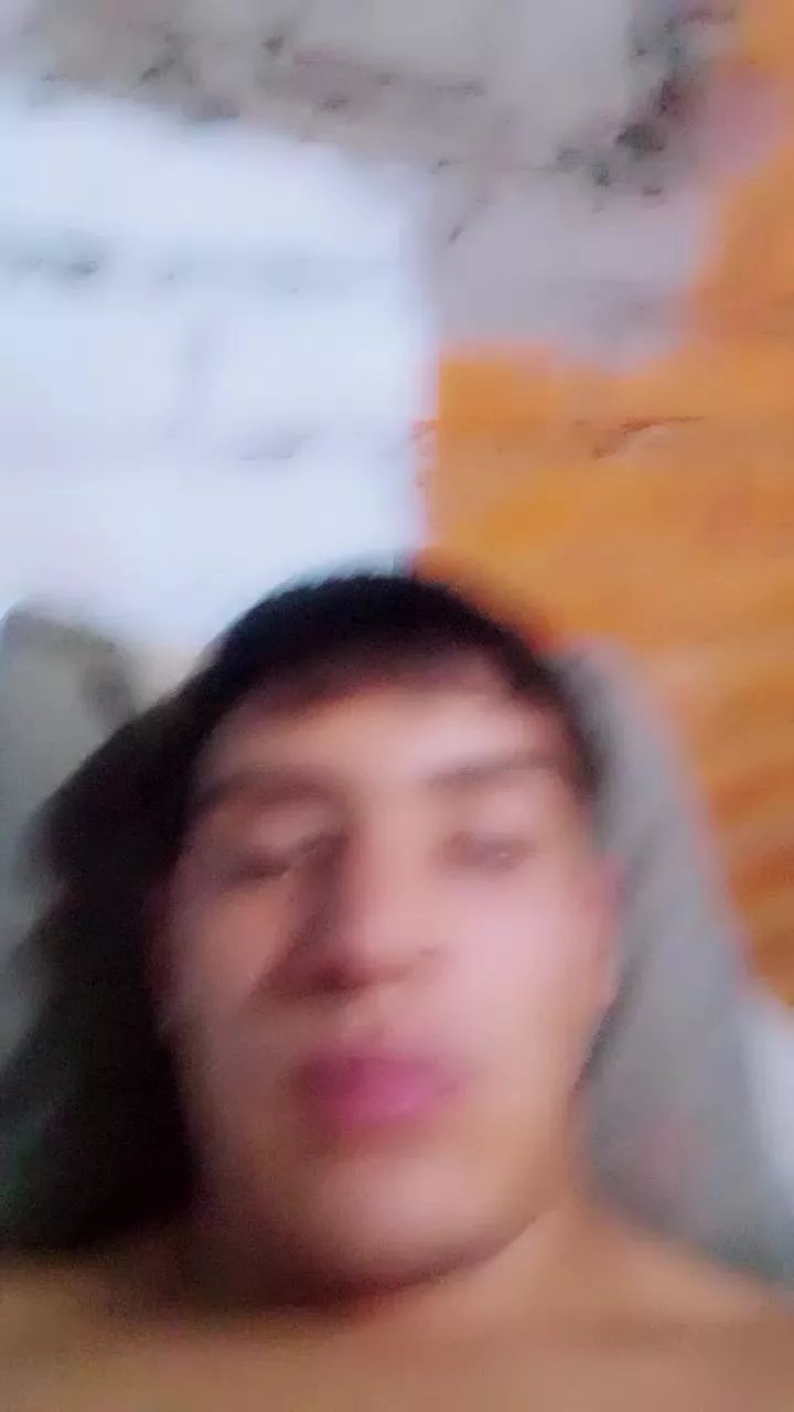 Offline luciano872 on Cam4