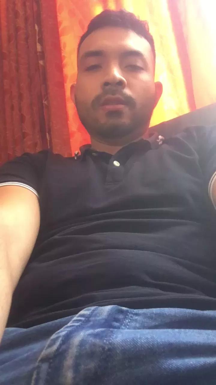 Luisfer98 on Cam4 