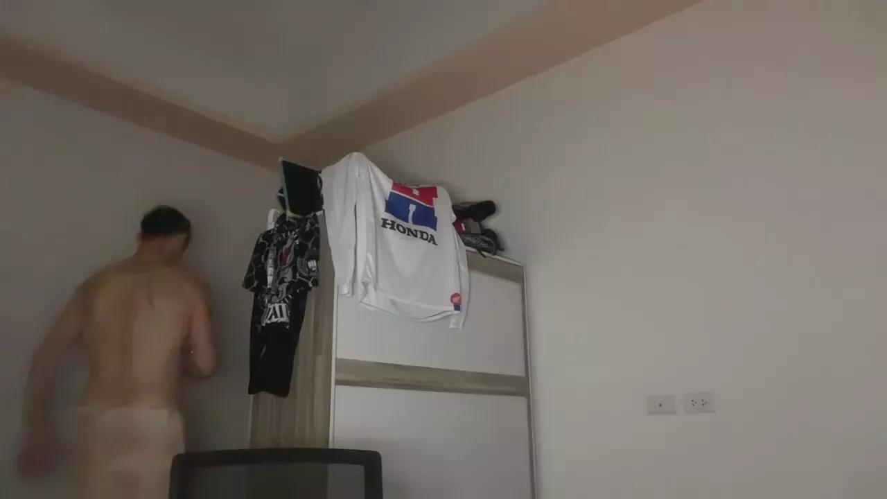 LukeGunn on Cam4 