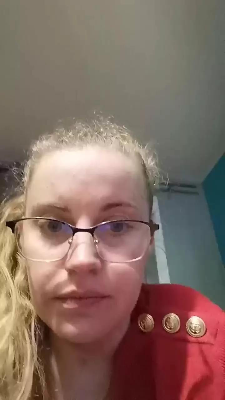 Luxiole on Cam4 