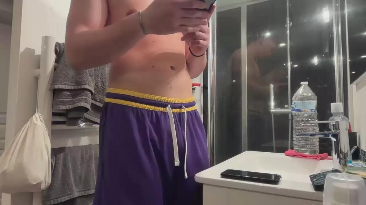 Ma1tre_noa on Cam4 