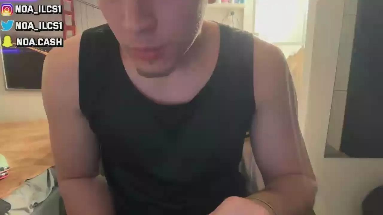 Ma1tre_noa on Cam4 
