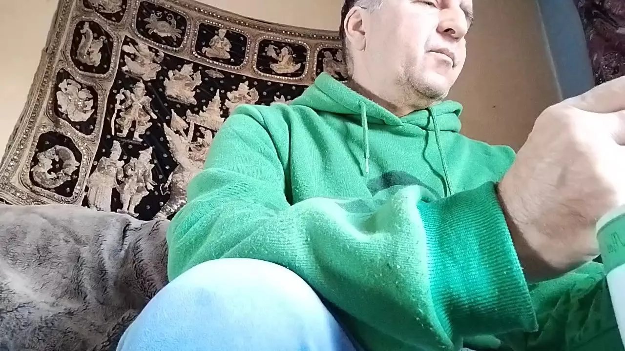 Offline Machobearhot on Cam4