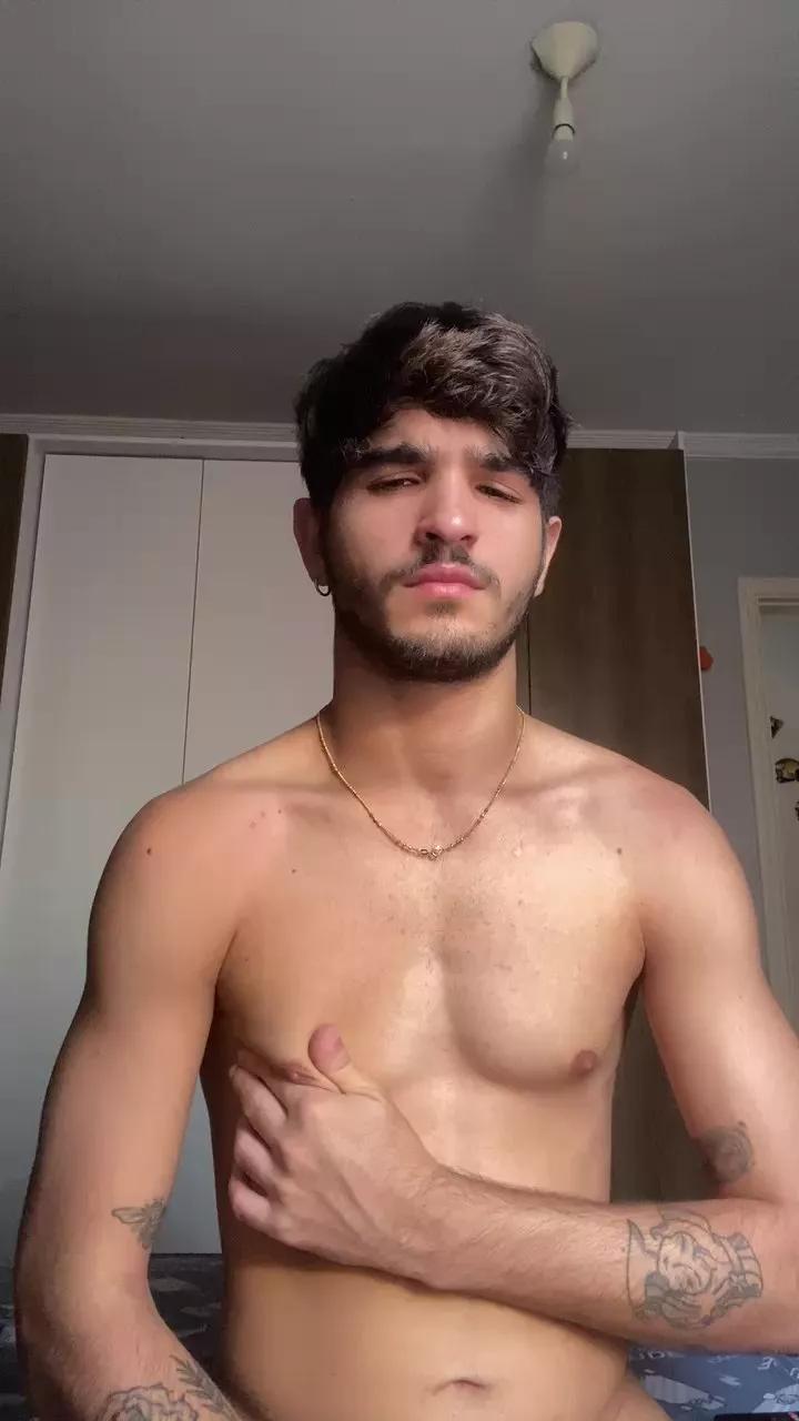 Mauriciobueno20 on Cam4 
