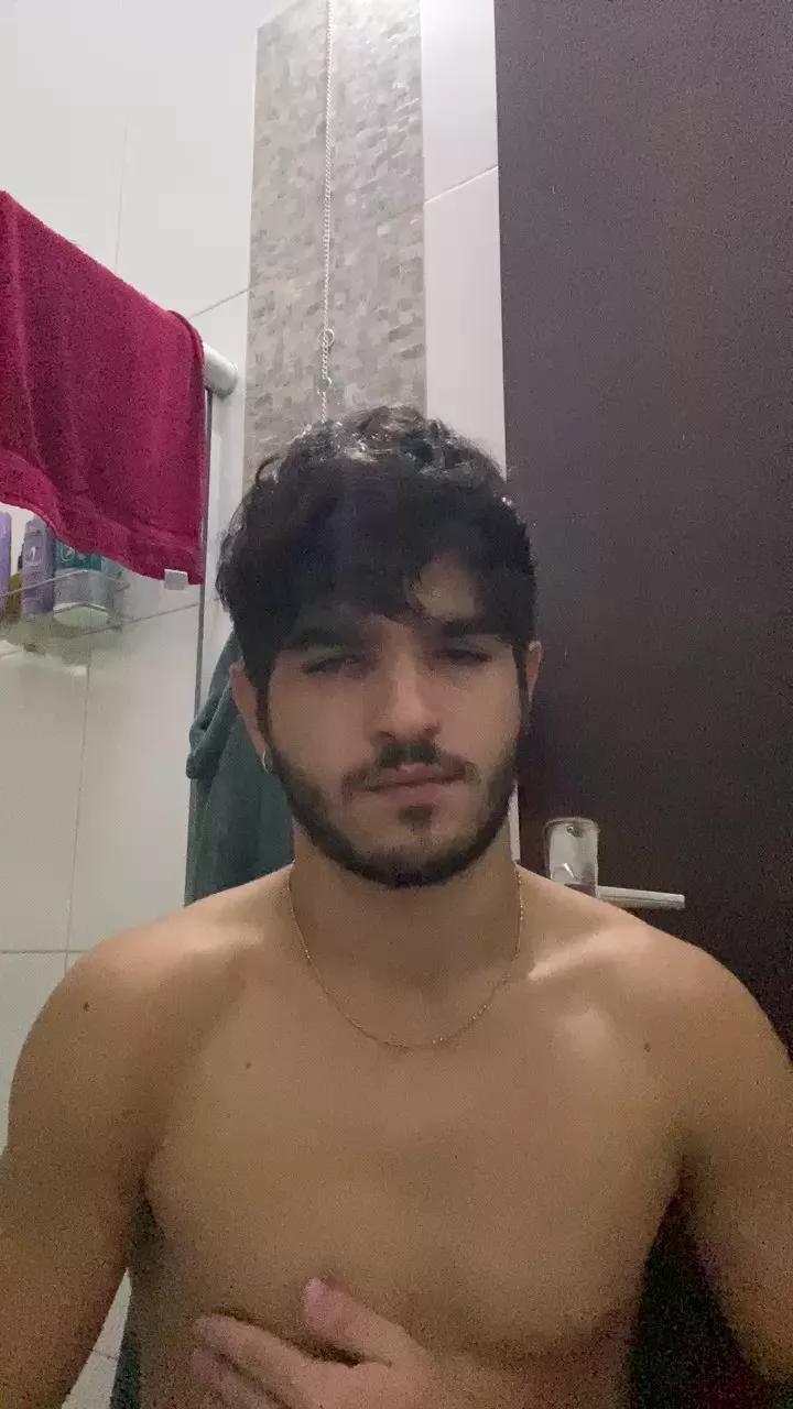 Mauriciobueno20 on Cam4 