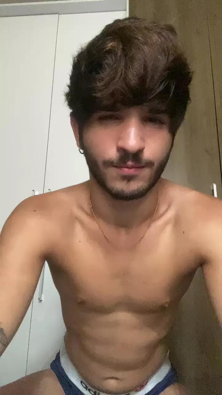 Mauriciobueno20 on Cam4 