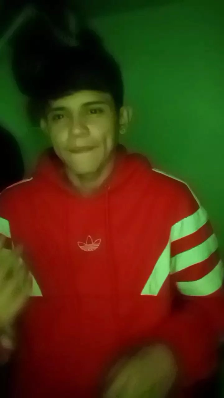 Offline maxithor1 on Cam4