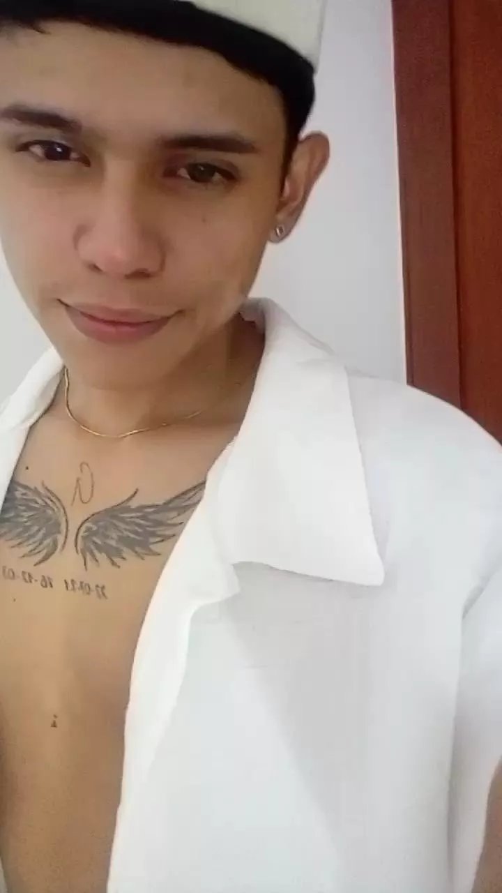 Offline maxithor1 on Cam4