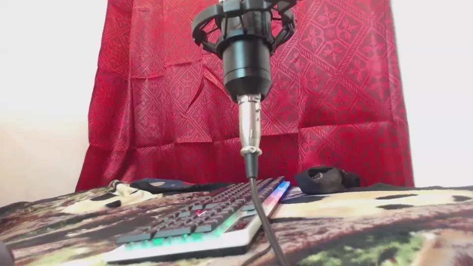 Offline maxithor1 on Cam4