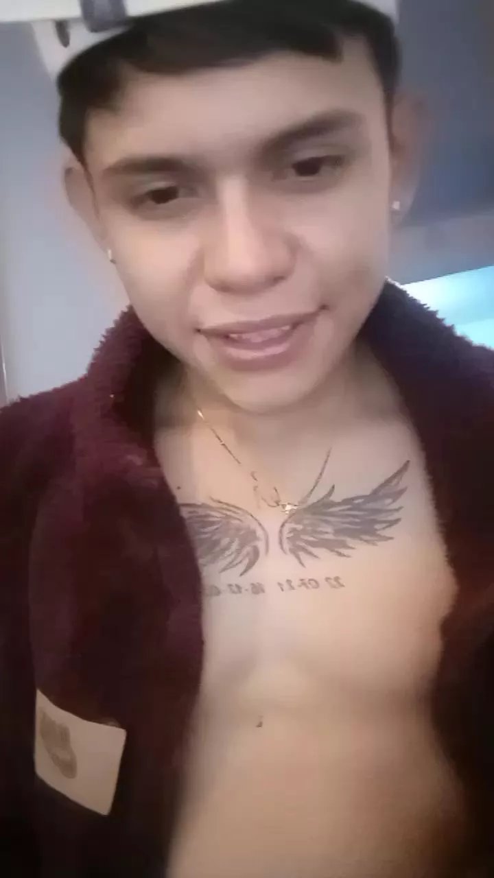 Offline maxithor1 on Cam4